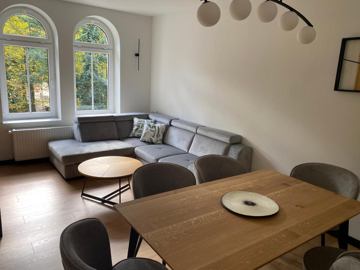 Apartamenty Przy Parku Szwedzkim Szczawno-Zdroj Bagian luar foto